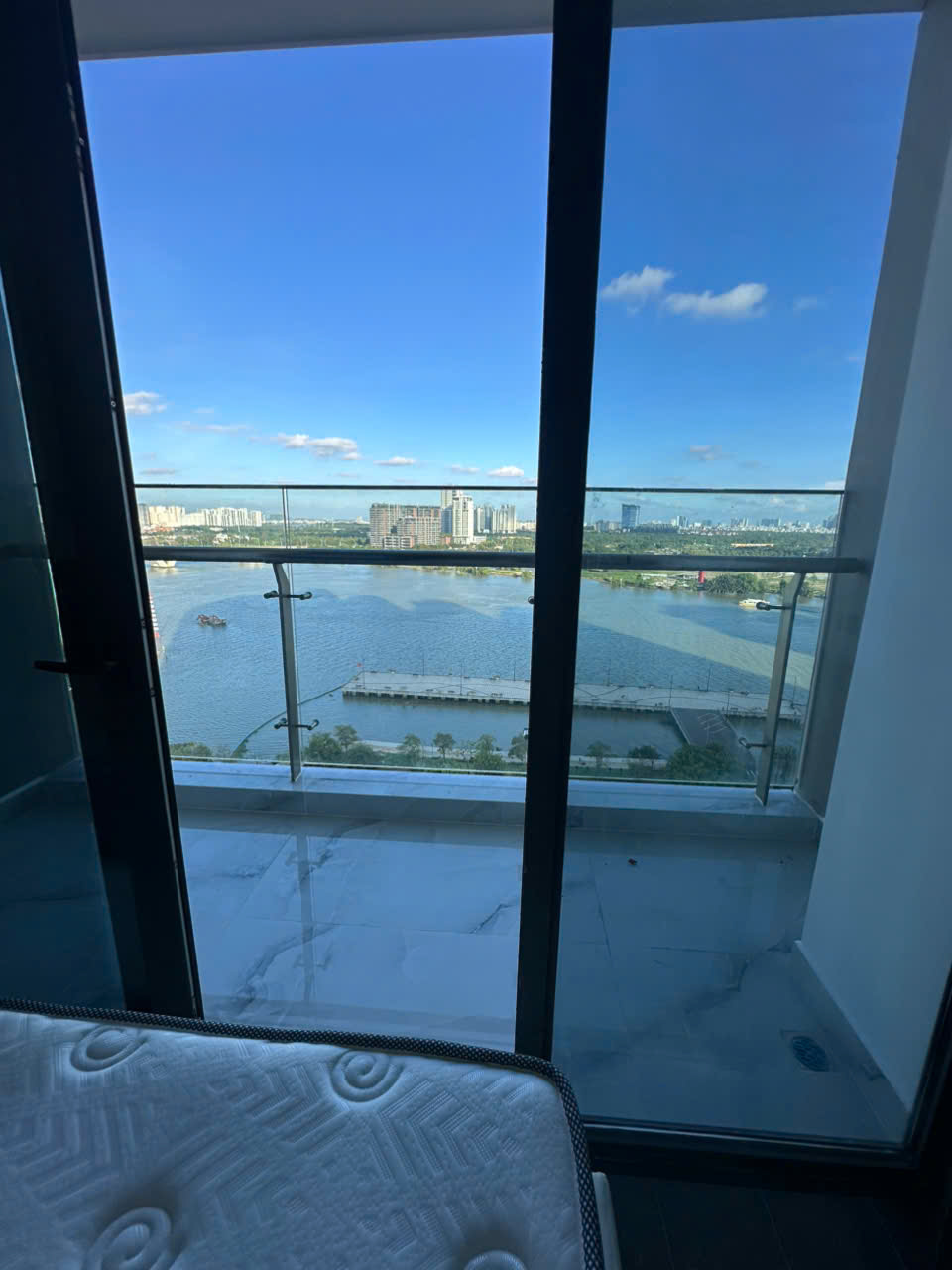 Thuê Căn Hộ Vinhomes BaSon Quận 1