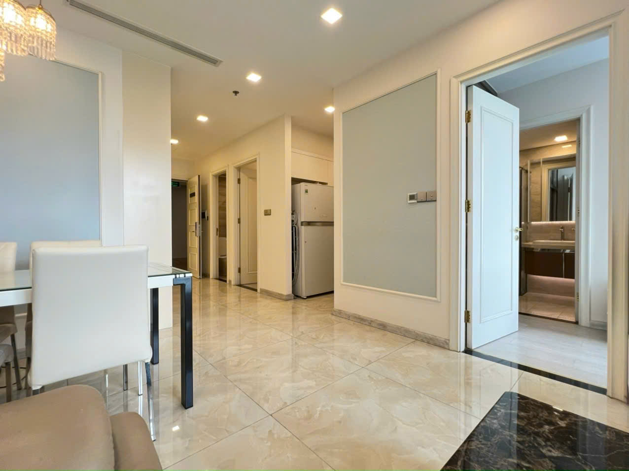 Giải Đáp Vinhomes Golden River Bàn Giao Năm Nào?