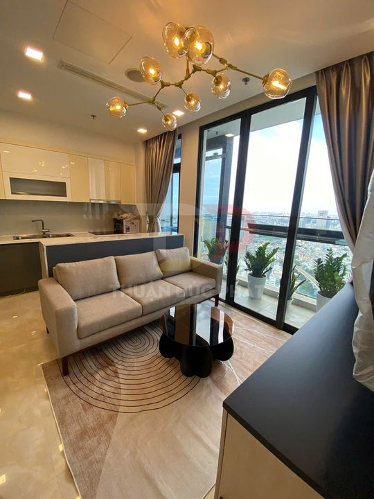 Cho thuê căn hộ Vinhomes Golden River Aqua 3 full nội thất cao cấp giá 33 triệu đồng net đang trống dọn vào ở ngay