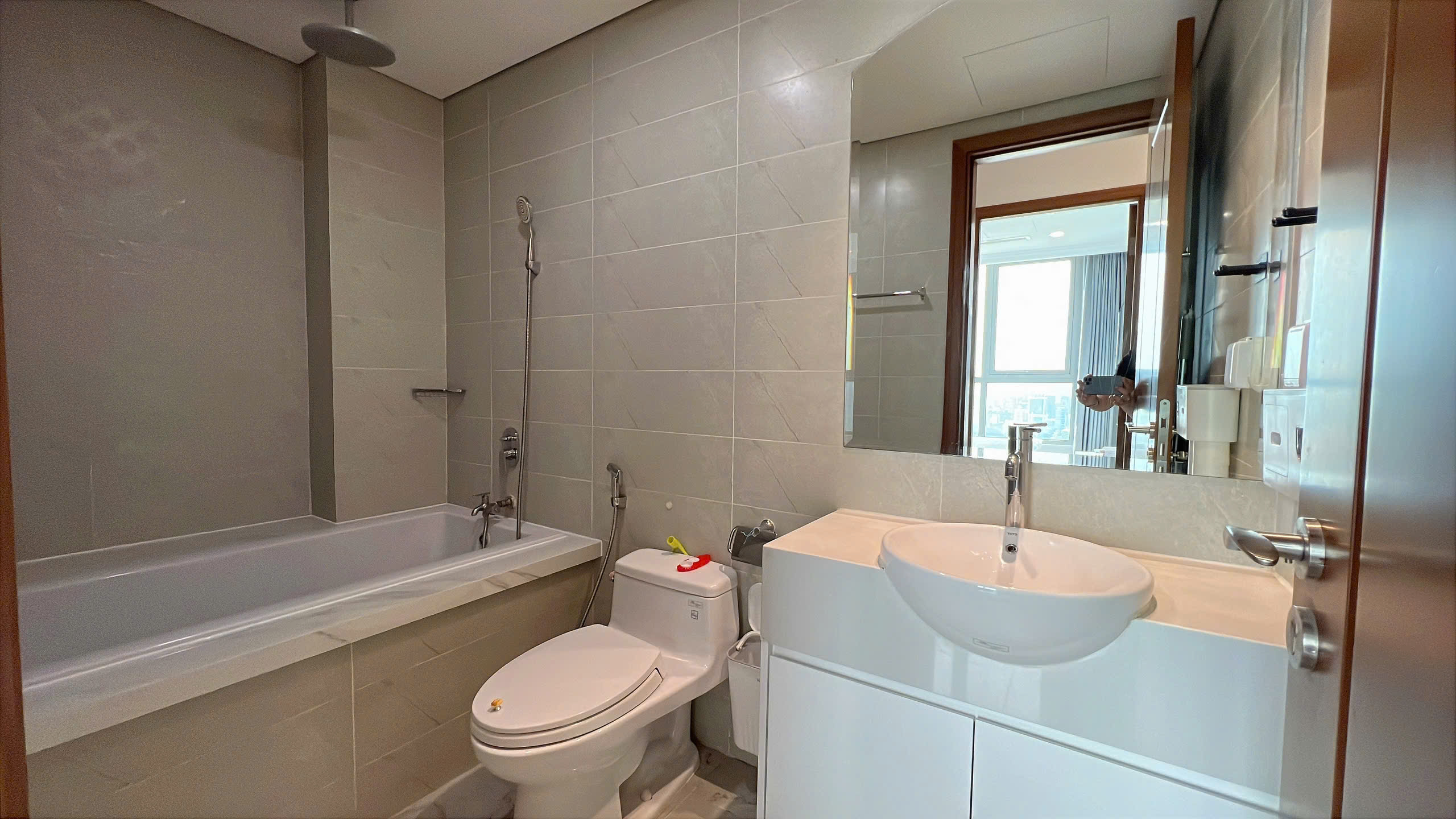 Cho Thuê Căn Hộ 1PN Full Nội Thất Vinhomes Tân Cảng Diện Tích 50m2