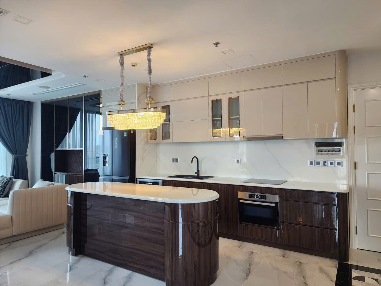 Căn Hộ Vinhomes BaSon 3 Phòng Ngủ View Sông - Full Nội Thất