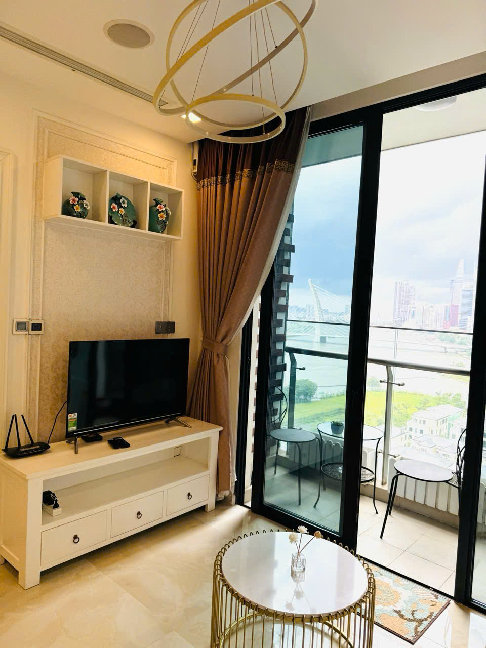 Cho Thuê Căn Hộ 2PN Dự Án Bason Quận 1 Vew Sông