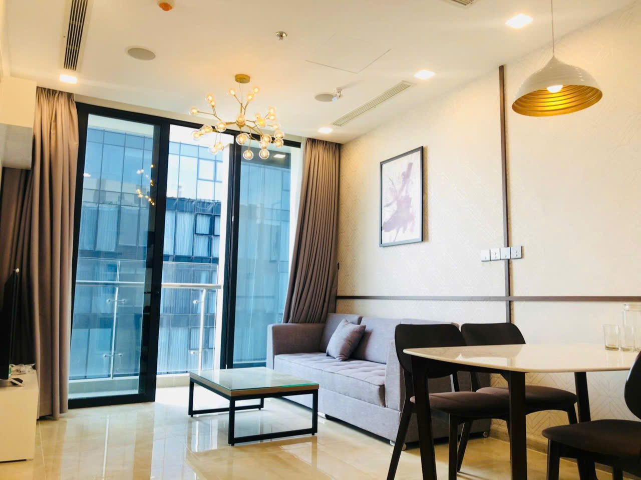 Cho Thuê Căn Hộ Vinhomes Quận 1