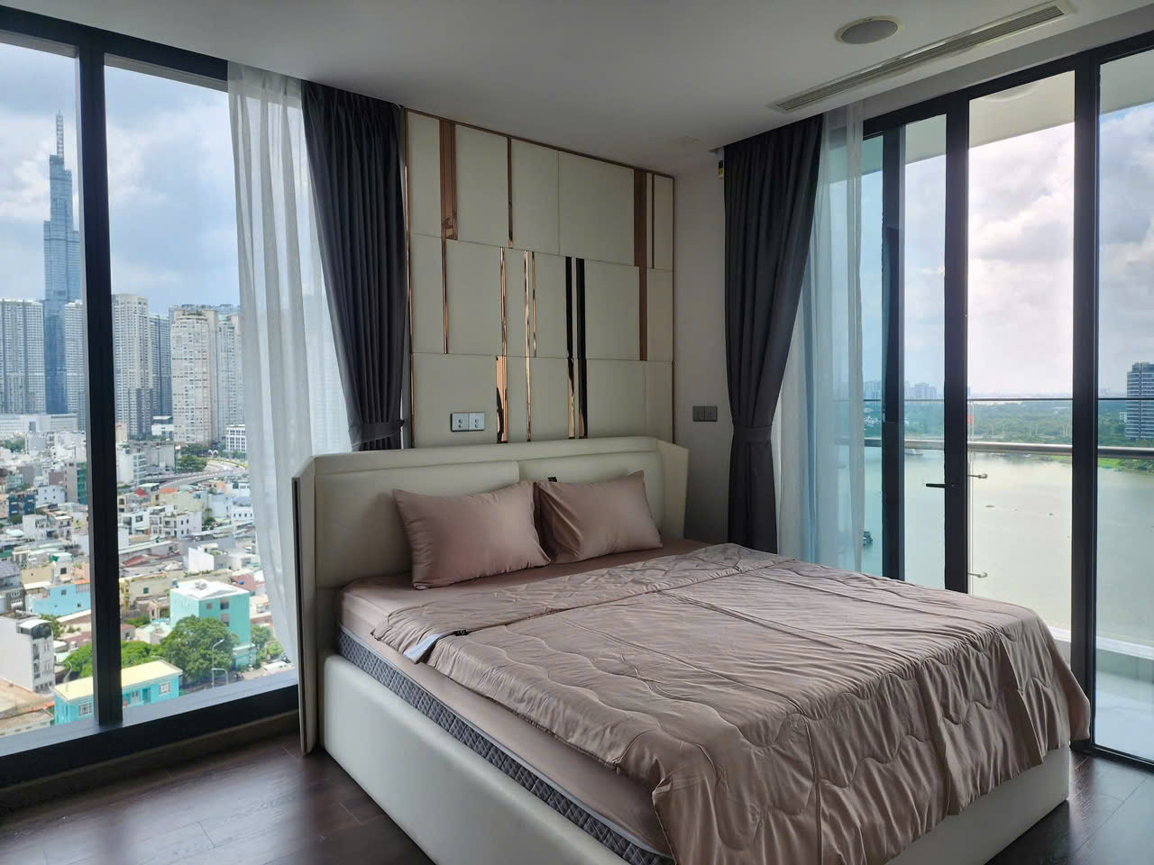 Thuê Căn Hộ Vinhomes BaSon Quận 1