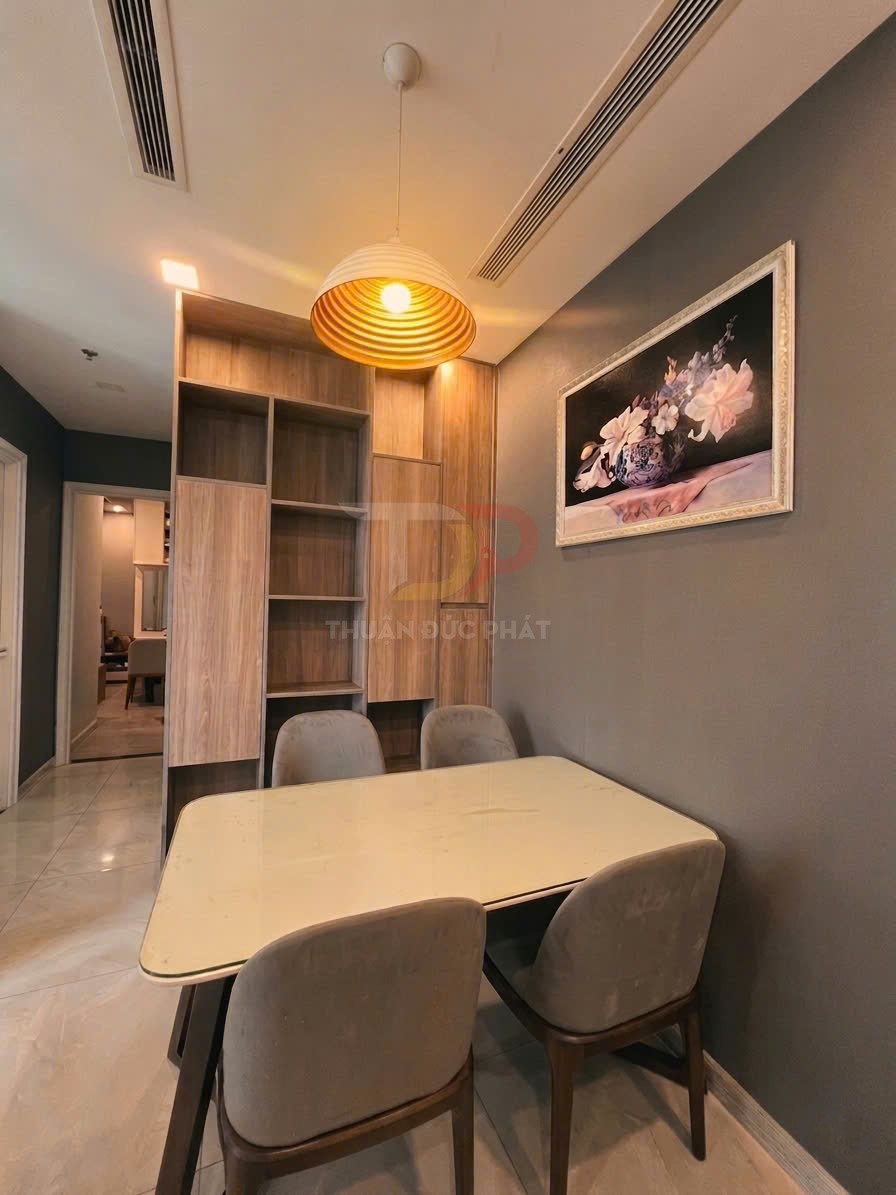 Bán Căn Hộ Vinhomes Golden River Tòa Aqua 1 Hai Phòng Ngủ Diện Tích 74 Mét Vuông View Sông Và Thành Phố