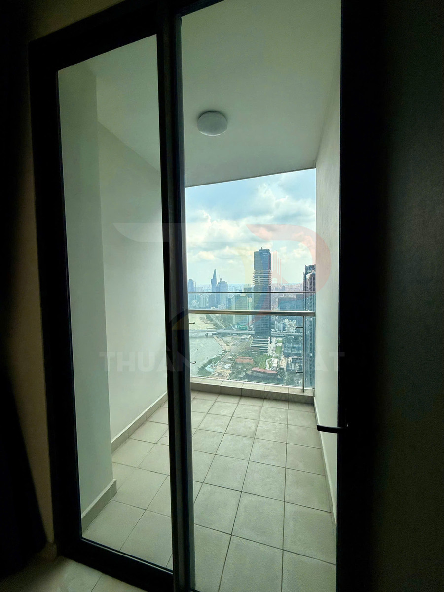Cho thuê căn hộ 4 phòng ngủ Aqua 2 Vinhomes Golden River view trực diện sông, thành phố và Bitexco