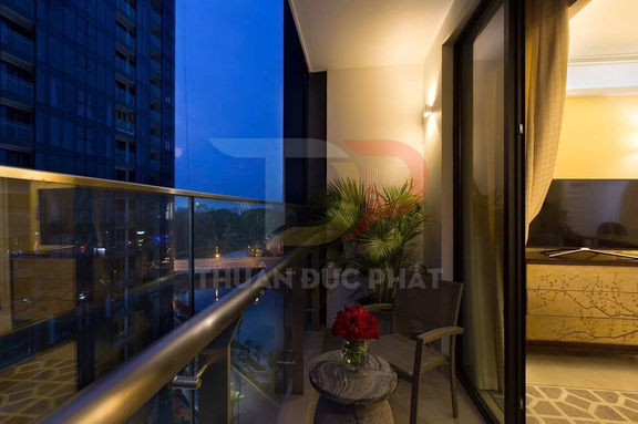 Bán căn hộ Toà AQua 3 lầu 10 view sông 2 phòng ngủ 1 vệ sinh 61,4m2 đã có sổ hồng giá 13,9 tỷ bao phí