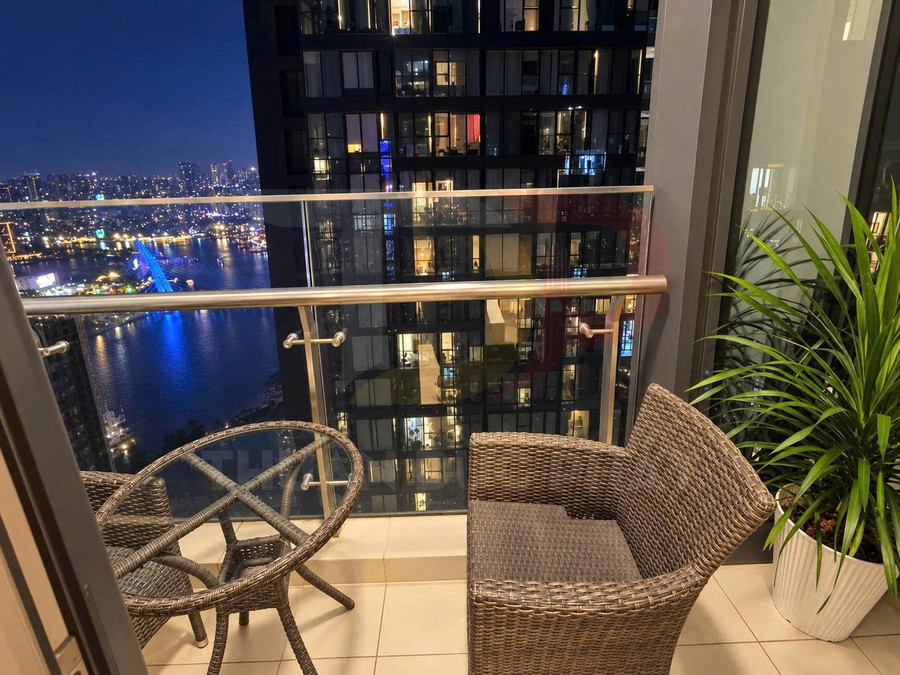 Cho thuê căn hộ Aqua 2 Vinhomes Golden River 68,9 mét vuông, 2 phòng ngủ, giá 31 triệu đồng