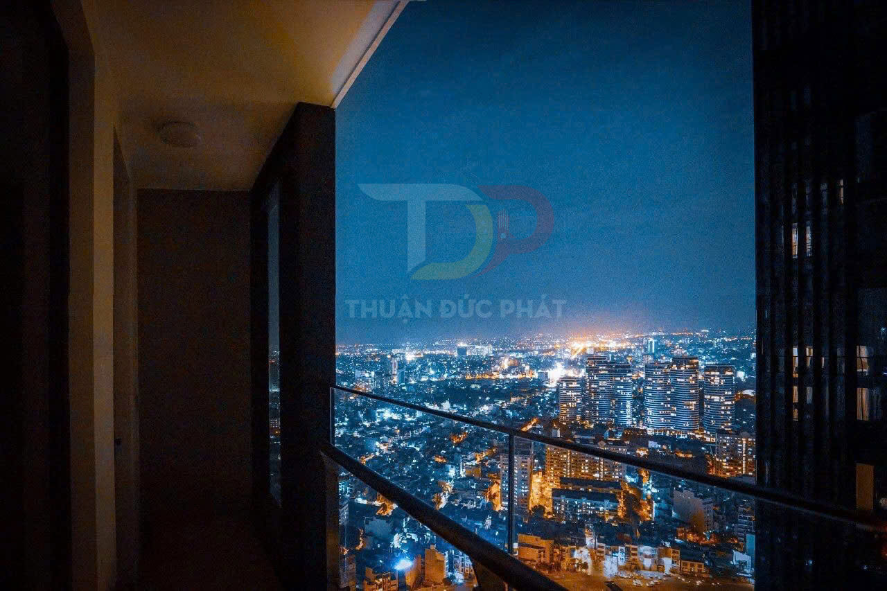 Cho Thuê Căn Hộ Vinhomes Golden River Aqua 1 2 Phòng Ngủ Full Nội Thất View Nội Khu Xéo Sông Thành Phố Giá 1400 Đô Net