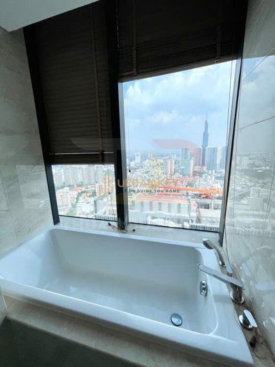 Cho thuê căn hộ Aqua 2 Vinhomes Golden River 118 mét vuông, 3 phòng ngủ, nội thất cao cấp