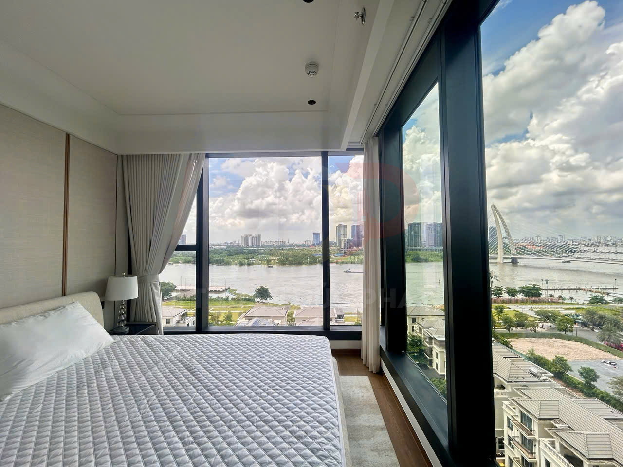 Cho thuê căn hộ Grand Marina Saigon tòa Sea 2 phòng ngủ 92 mét vuông view sông giá 80 triệu đồng