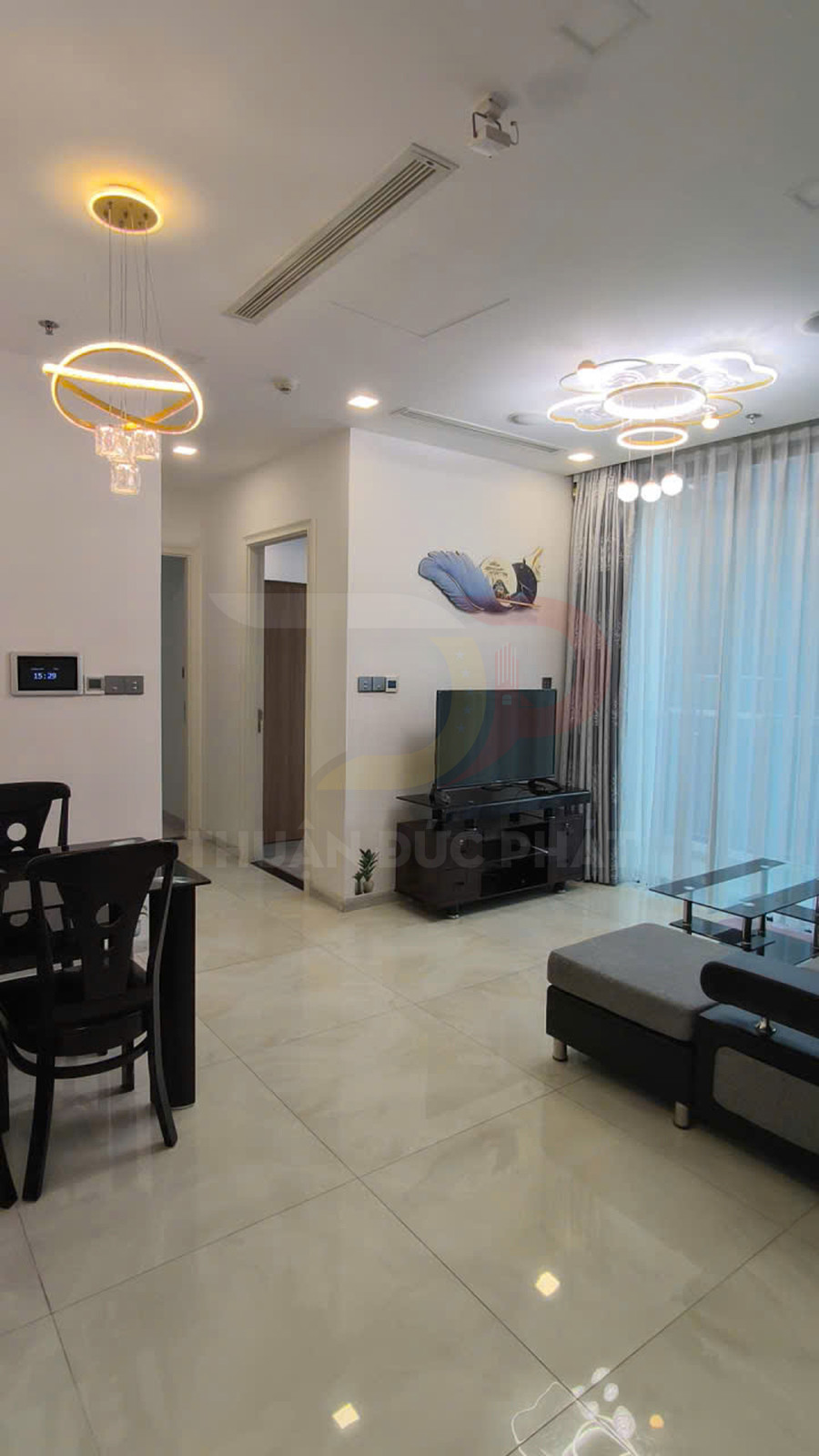 Cho thuê căn hộ Aqua 2 Vinhomes Golden River 68,6 m², 2 phòng ngủ, giá 28 triệu đồng mỗi tháng