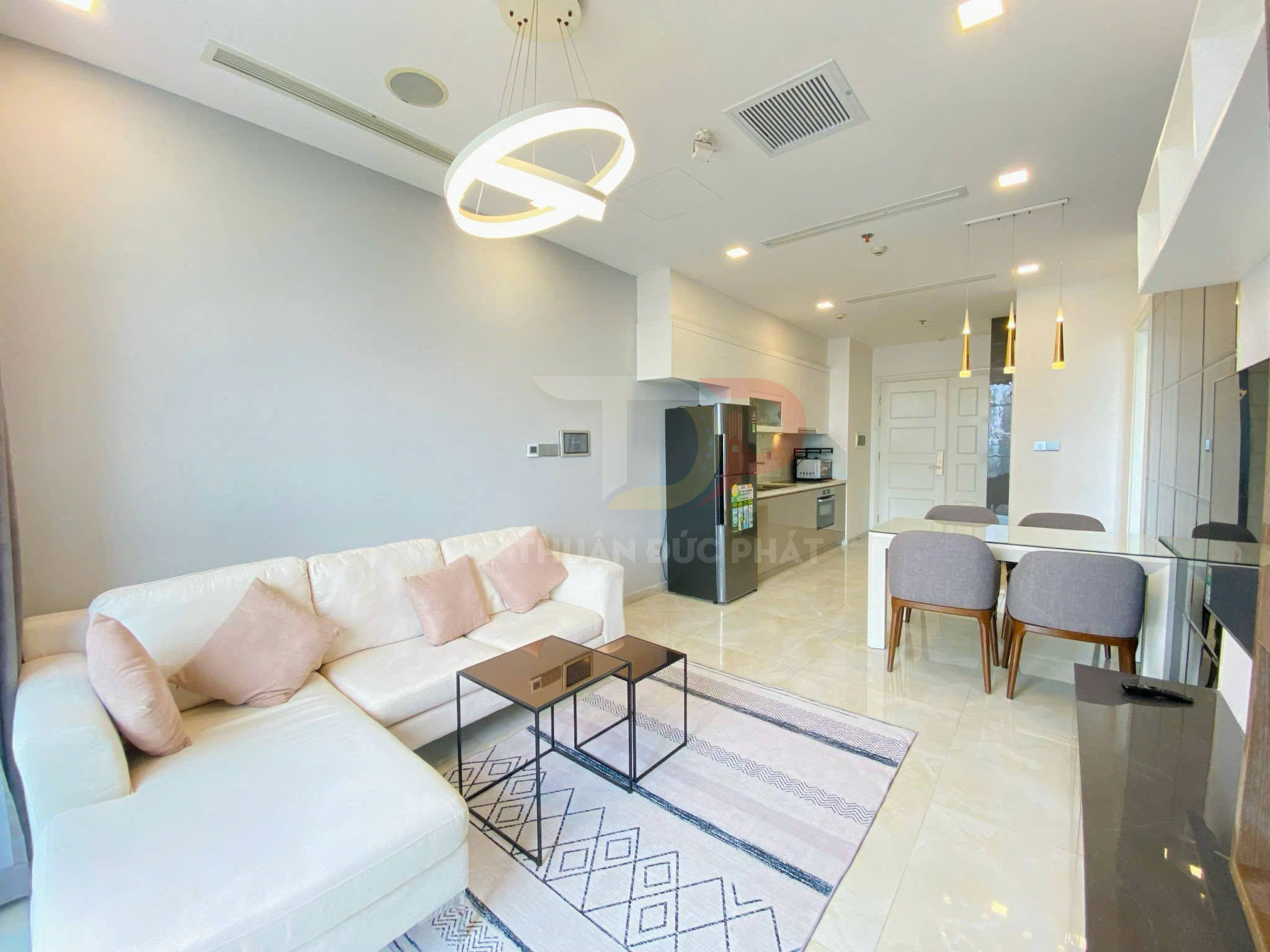 Bán căn hộ Vinhomes Golden River Aqua 4 một phòng ngủ full nội thất view sông và Landmark 81 trực diện