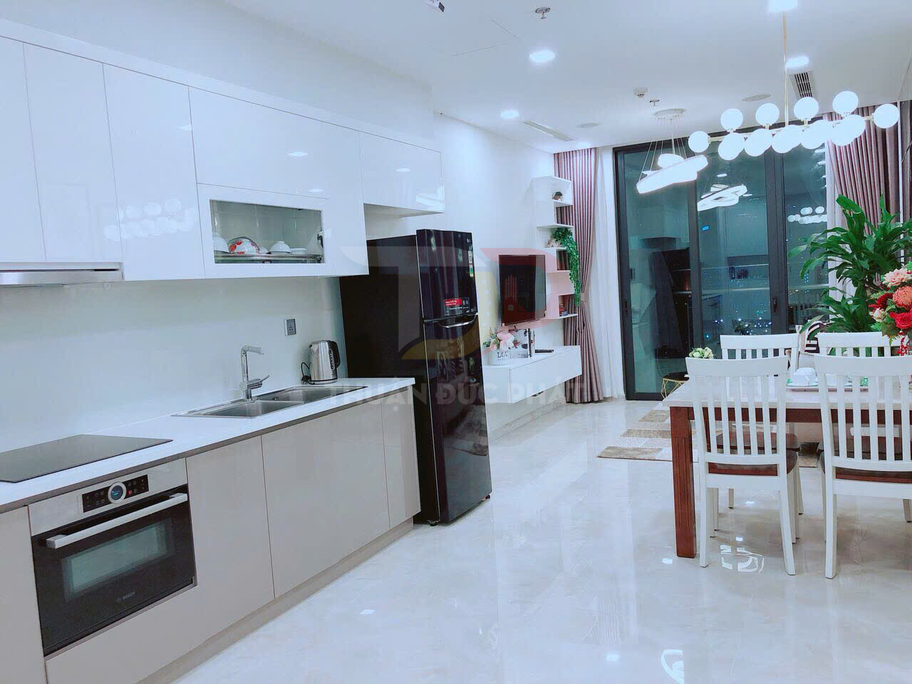 Bán căn hộ Aqua 4 Vinhomes Golden River 1 phòng ngủ full nội thất view sông và Bitexco trực diện