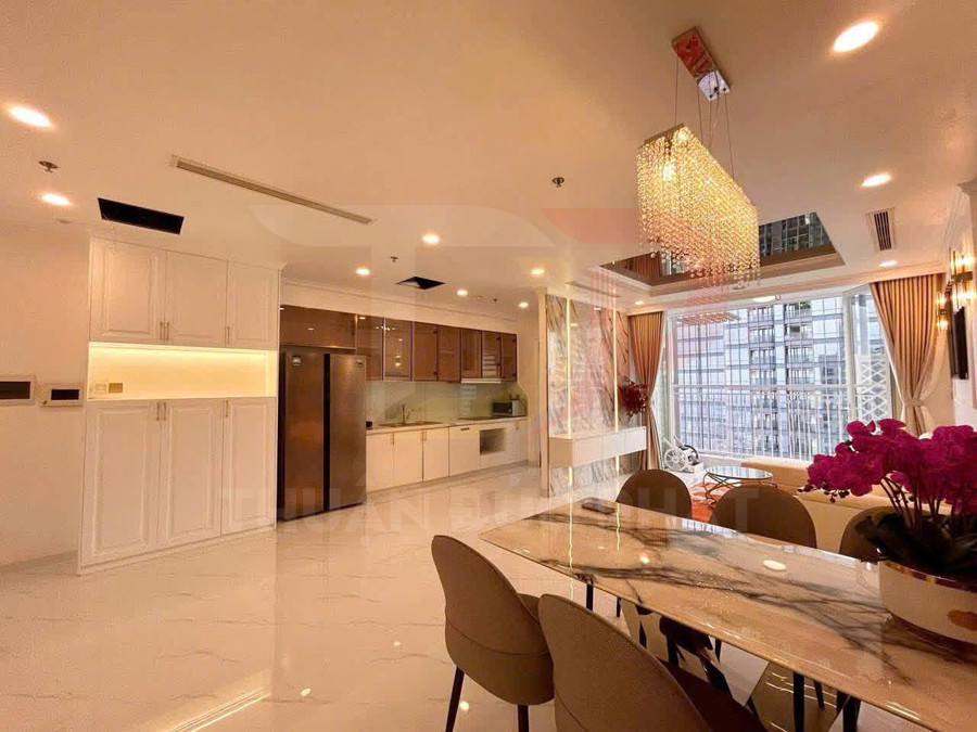 Cho Thuê Căn Hộ 3 Phòng Ngủ Tòa Landmark 6 Vinhomes Central Park Diện Tích 109 Mét Vuông