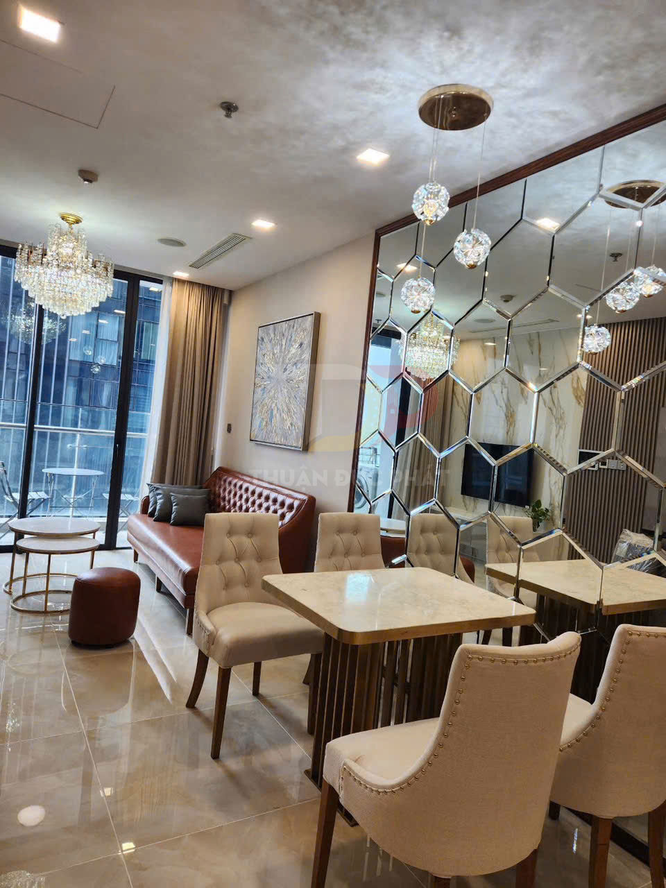 Cho Thuê Căn Hộ Aqua 2 Vinhomes Golden River 1 Phòng Ngủ Full Nội Thất Mới View Sông Bitexco Giá 31 Triệu Bao Thuế