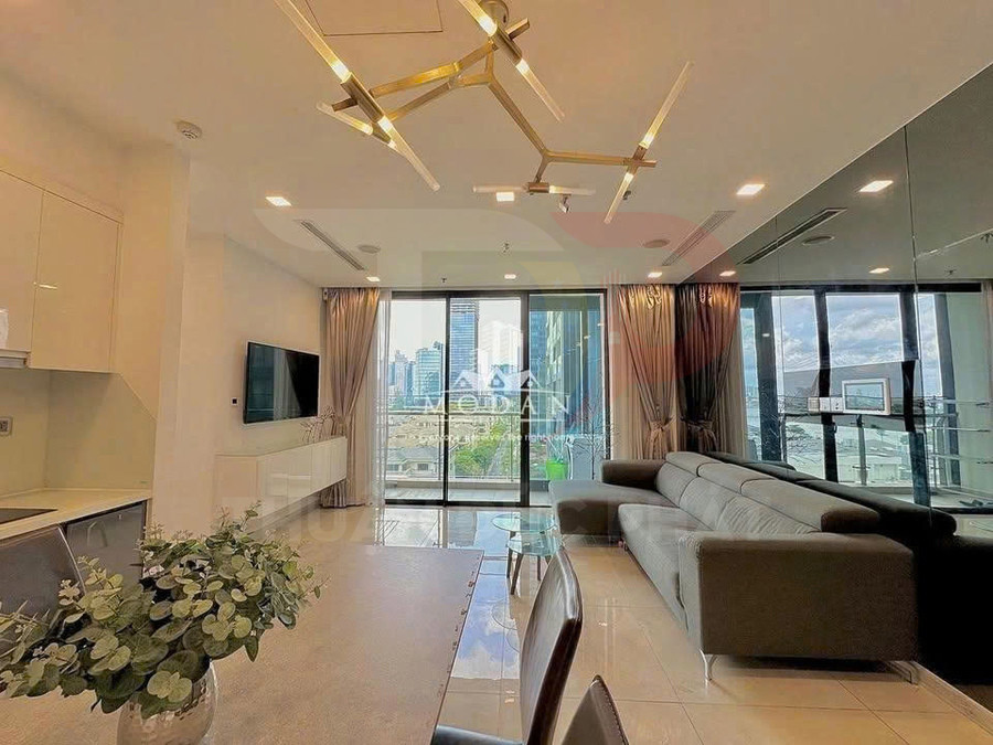 Cho thuê căn hộ Vinhomes Golden River Aqua 2, 2 phòng ngủ 78 mét vuông, nội thất cao cấp, view sông Sài Gòn
