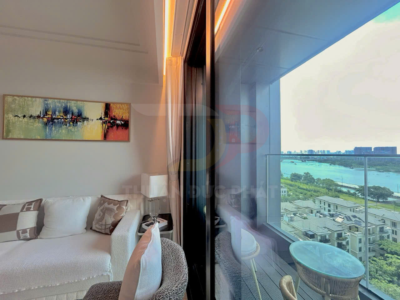 Cho thuê căn hộ Grand Marina Saigon tòa Sea 2 phòng ngủ 92 mét vuông view sông giá 80 triệu đồng