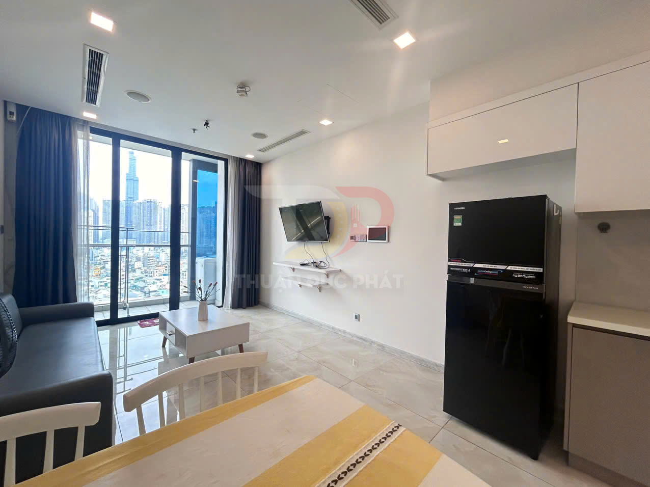 Cho Thuê Căn Hộ Vinhomes Golden River 1 Phòng Ngủ Tòa Aqua 4 View Sông Và Landmark 81