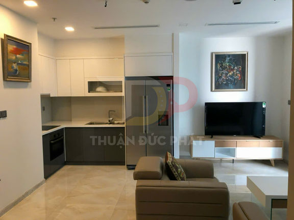 Cho Thuê Căn Hộ Vinhomes Golden River Lux 6 Diện Tích 77,6 Mét Vuông Hai Phòng Ngủ Nội Thất Đầy Đủ Giá 30 Triệu Đồng Một Tháng