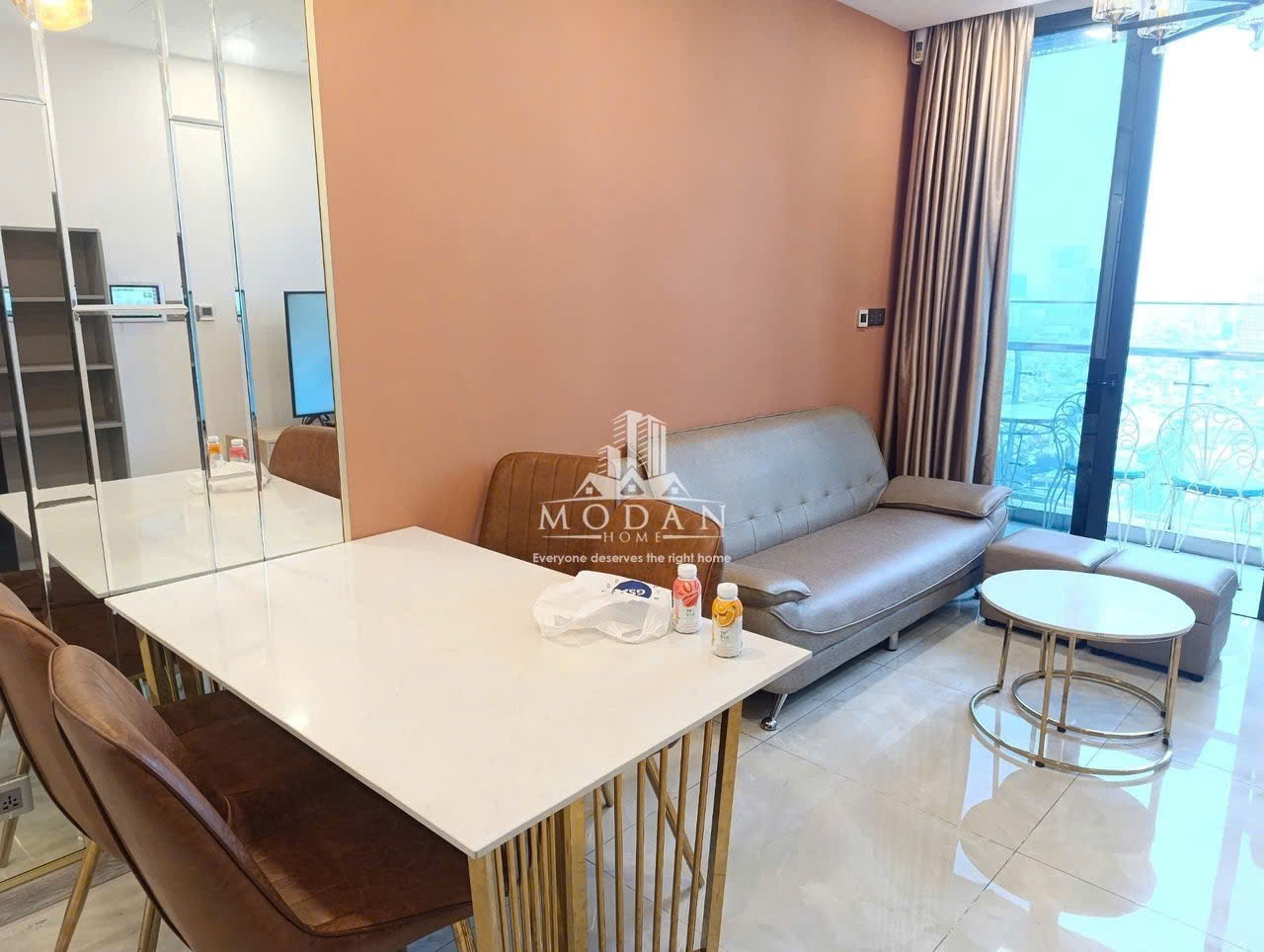 Cho Thuê Căn Hộ Aqua 4 Vinhomes Golden River 1 Phòng Ngủ Full Nội Thất View Sông Landmark 81 Giá 23 Triệu NET