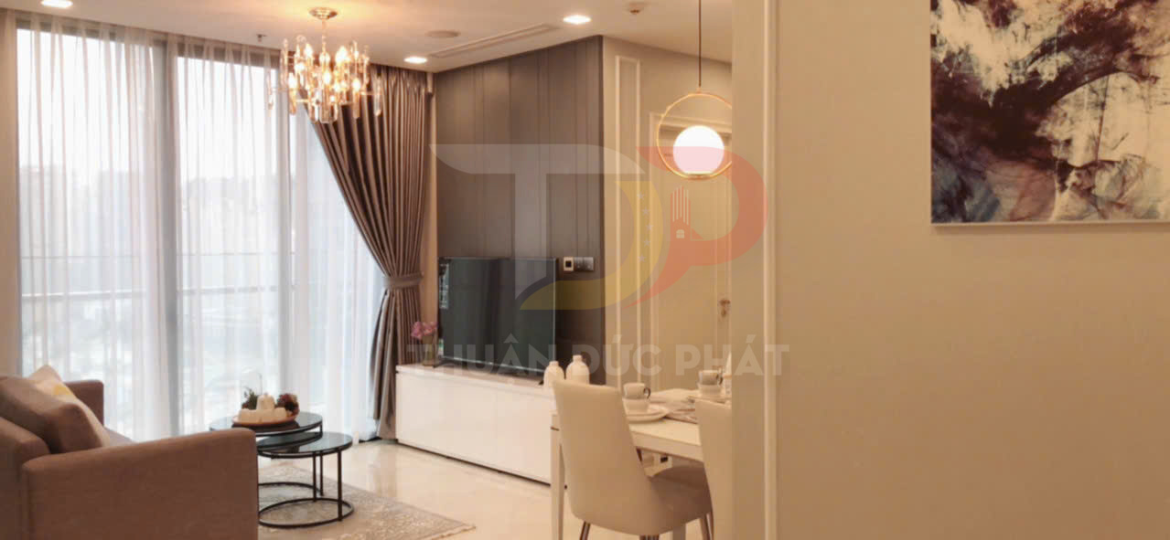 Bán căn hộ Vinhomes Golden River Aqua 2 full nội thất view Landmark 81 2 phòng ngủ giá 14 tỷ sổ hồng trao tay