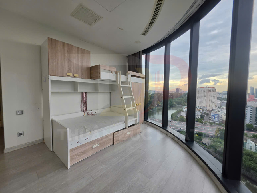 Cho thuê căn hộ Aqua 2 vòng cung Vinhomes Golden River 3 phòng ngủ, diện tích 101,4 mét vuông, giá 45 triệu đồng