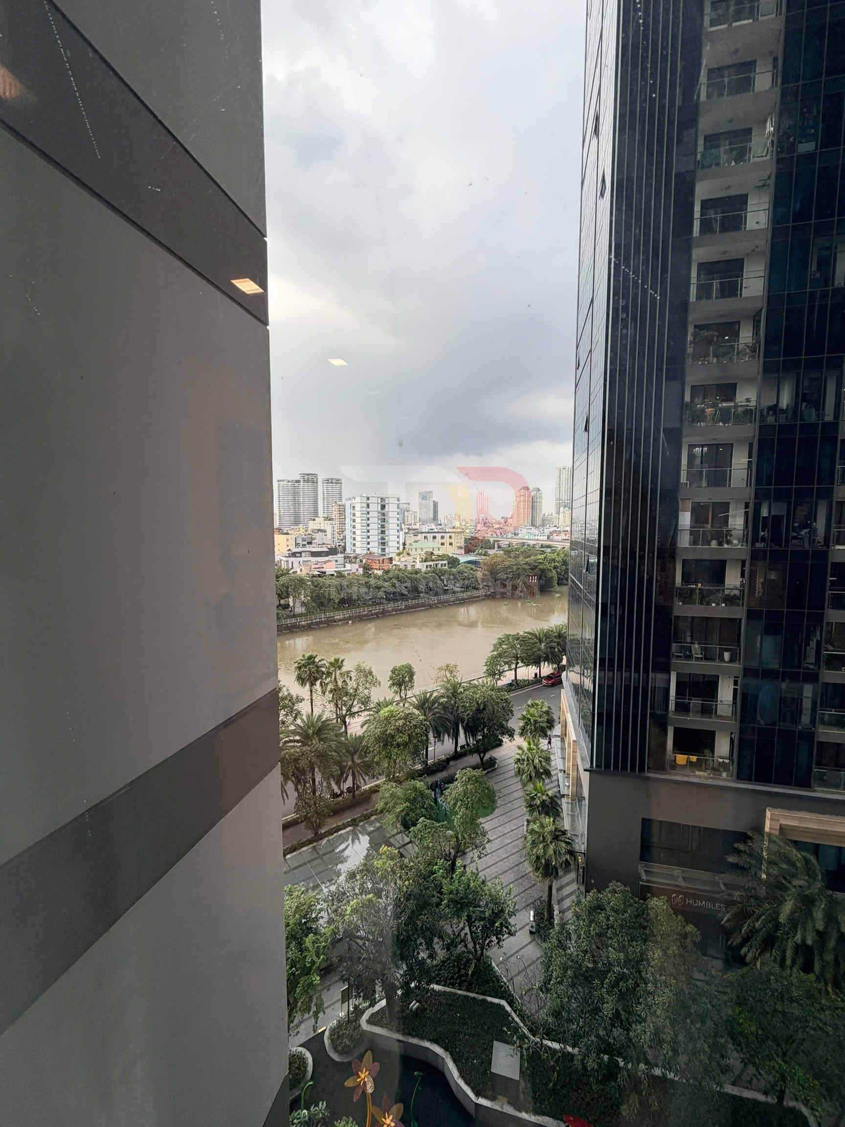 Bán Căn Hộ Vinhomes Golden River Tòa Aqua 1 Diện Tích 48,7 m2 View Sông Sài Gòn Tuyệt Đẹp