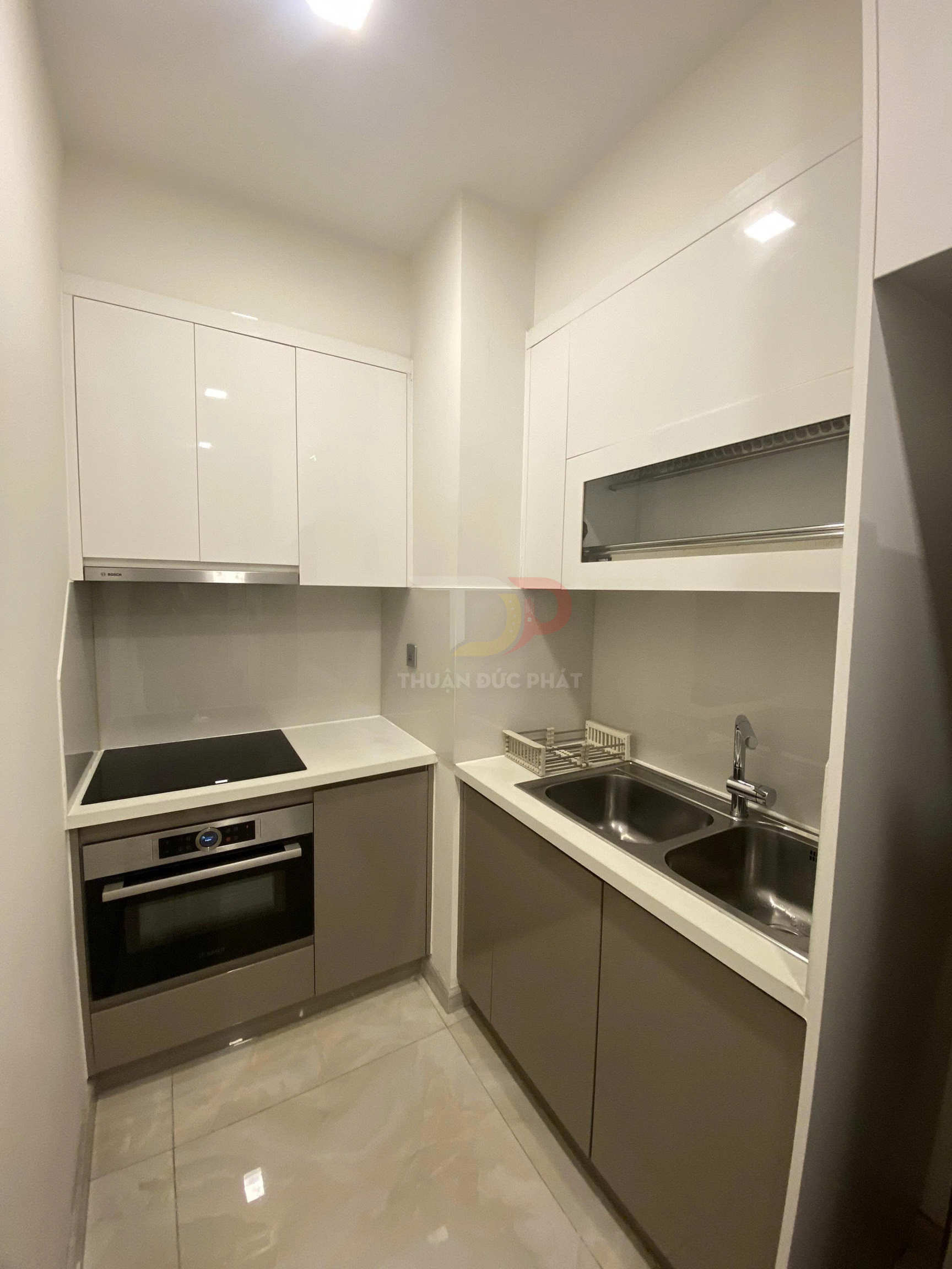 Cho Thuê Căn Hộ Vinhomes Golden River Tòa Aqua Một Phòng Ngủ Đầy Đủ Nội Thất Tầm Nhìn Hướng Sông Sài Gòn