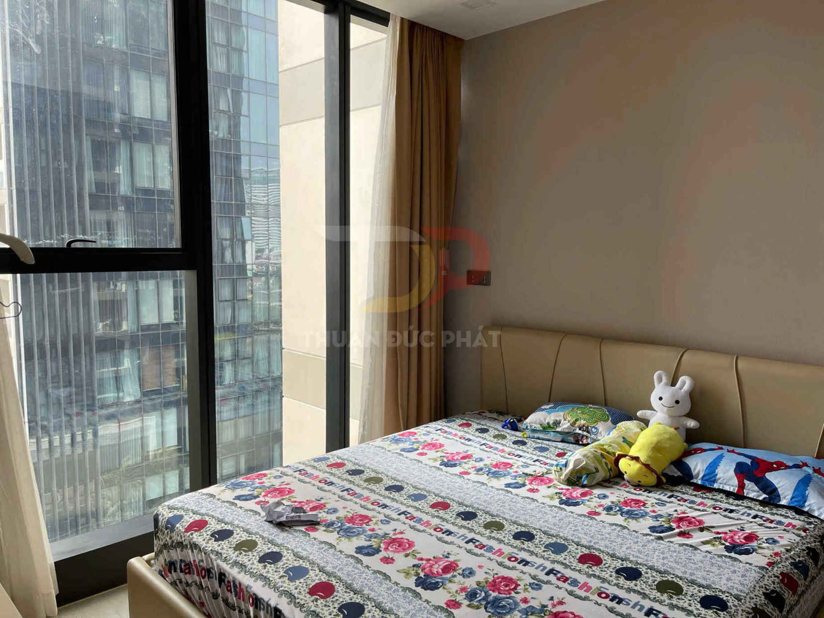 Cho Thuê Căn Hộ Vinhomes Golden River Aqua 3 Full Nội Thất 1 Phòng Ngủ View Sông Bitexco Giá Tốt Nhất Thị Trường