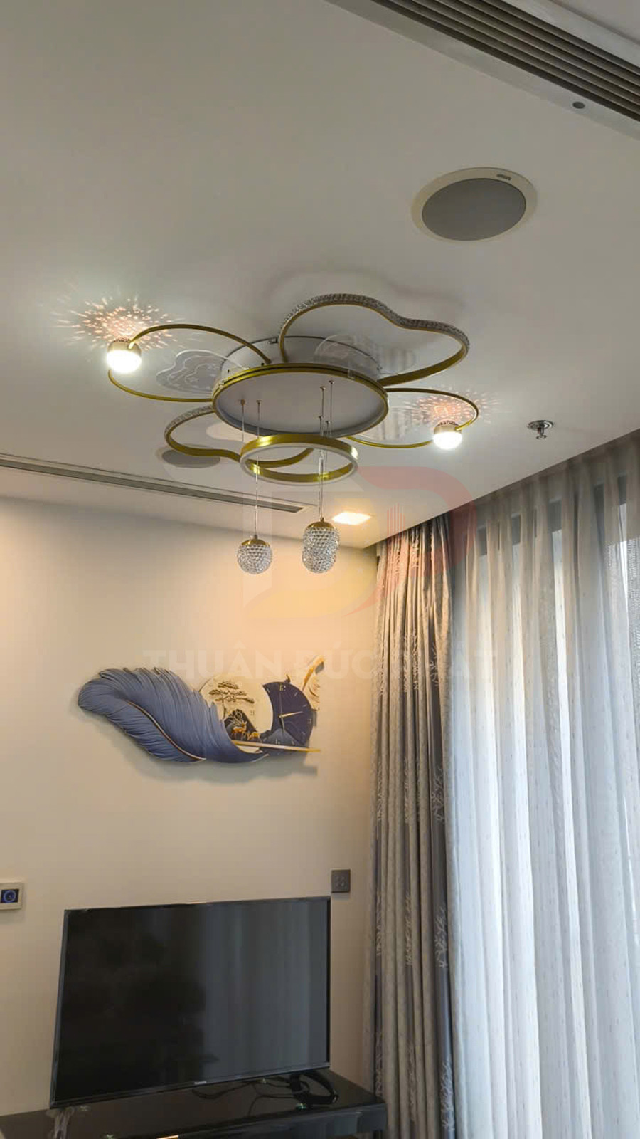 Cho thuê căn hộ Aqua 2 Vinhomes Golden River 68,6 m², 2 phòng ngủ, giá 28 triệu đồng mỗi tháng