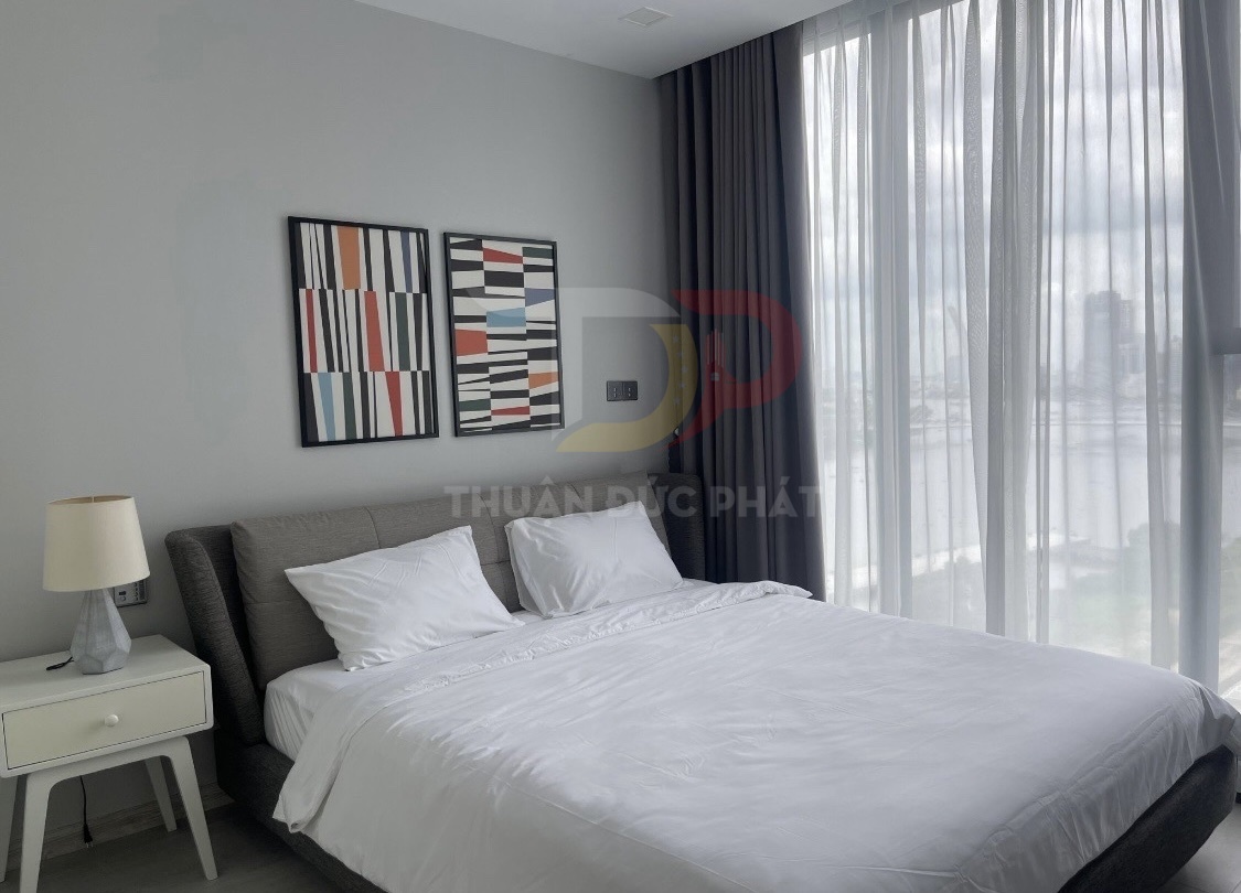 Bán căn hộ Vinhomes Golden River Aqua 4 view sông Bitexco full nội thất 2 phòng ngủ diện tích 79.3m2 giá 28 tỷ có sổ hồng