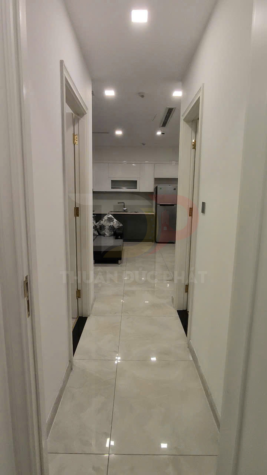 Cho thuê căn hộ Aqua 2 Vinhomes Golden River 68,6 m², 2 phòng ngủ, giá 28 triệu đồng mỗi tháng