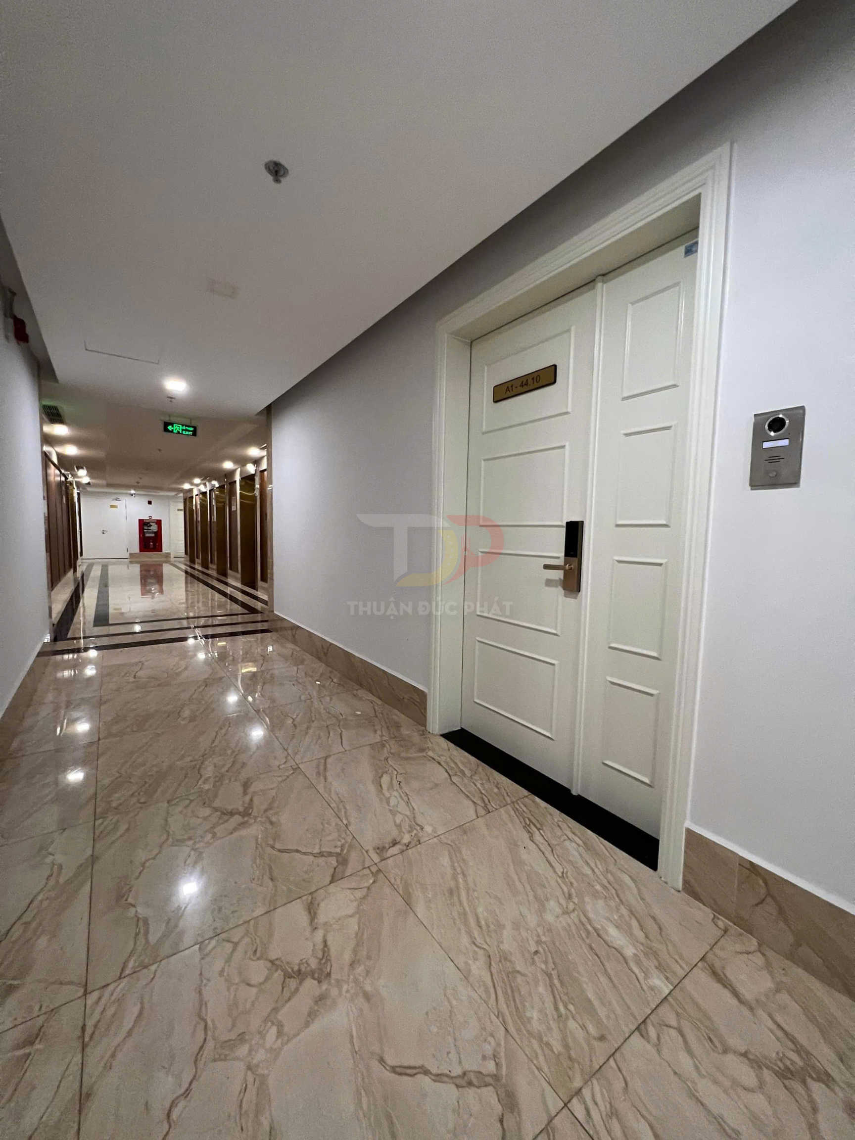 Bán Căn Hộ Vinhomes Golden River Tòa Aqua 1 Sở Hữu 2 Phòng Ngủ Với Tầm Nhìn Trực Diện Biểu Tượng Landmark 81