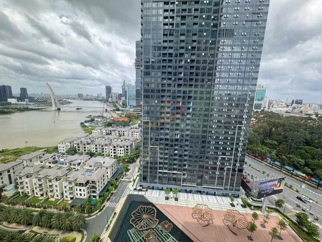 Bán Và Cho Thuê Căn Hộ 1 Phòng Ngủ Grand Marina Saigon Lake View Lá Sen Thảo Cầm Viên View Sông Giá Tốt