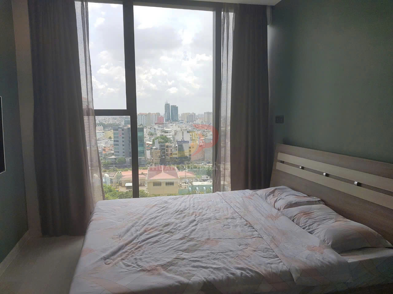 Cho thuê căn hộ Aqua 3 Vinhomes Golden River 2 phòng ngủ full nội thất view Landmark 81 giá tốt nhất thị trường