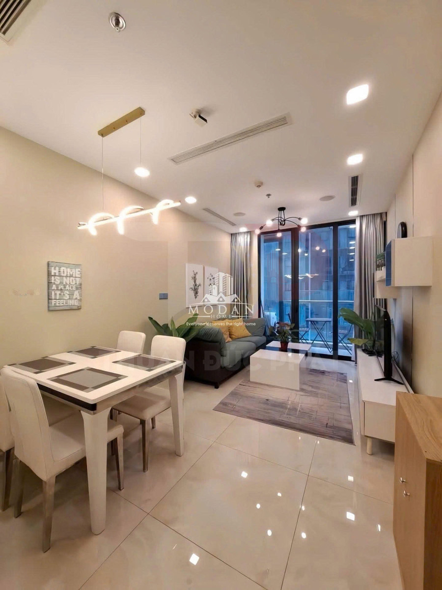 Cho thuê căn hộ Vinhomes Golden River Aqua 1 diện tích 50 mét vuông, 1 phòng ngủ, nội thất cao cấp giá 23 triệu đồng