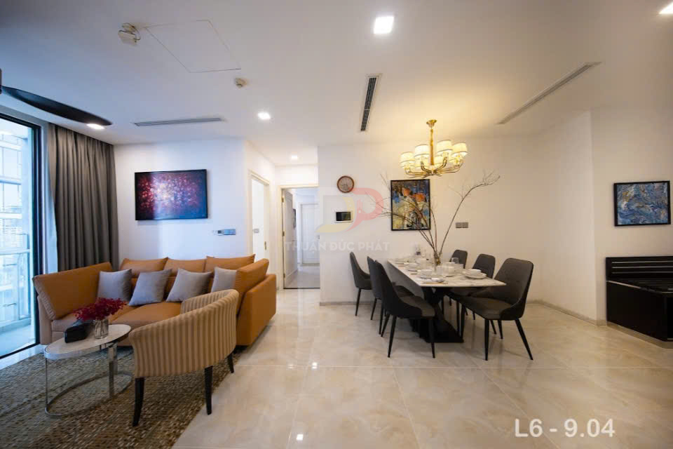 Bán căn hộ Lux 6 Vinhomes Golden River 2 phòng ngủ full nội thất view xéo sông và Thảo Cầm Viên