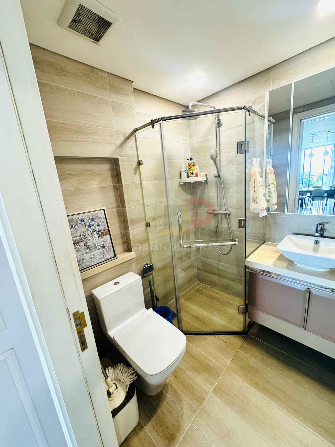 Bán căn hộ Vinhomes Golden River Aqua 2 3 phòng ngủ full nội thất view sông Bitexco giá 31 tỷ đầy đủ thông tin chi tiết