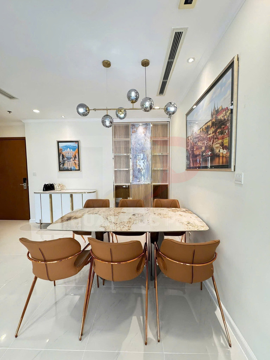 Cho Thuê Căn Hộ Vinhomes Central Park Tòa Landmark 4 Diện Tích 108.7 Mét Vuông Đầy Đủ Nội Thất Sang Trọng