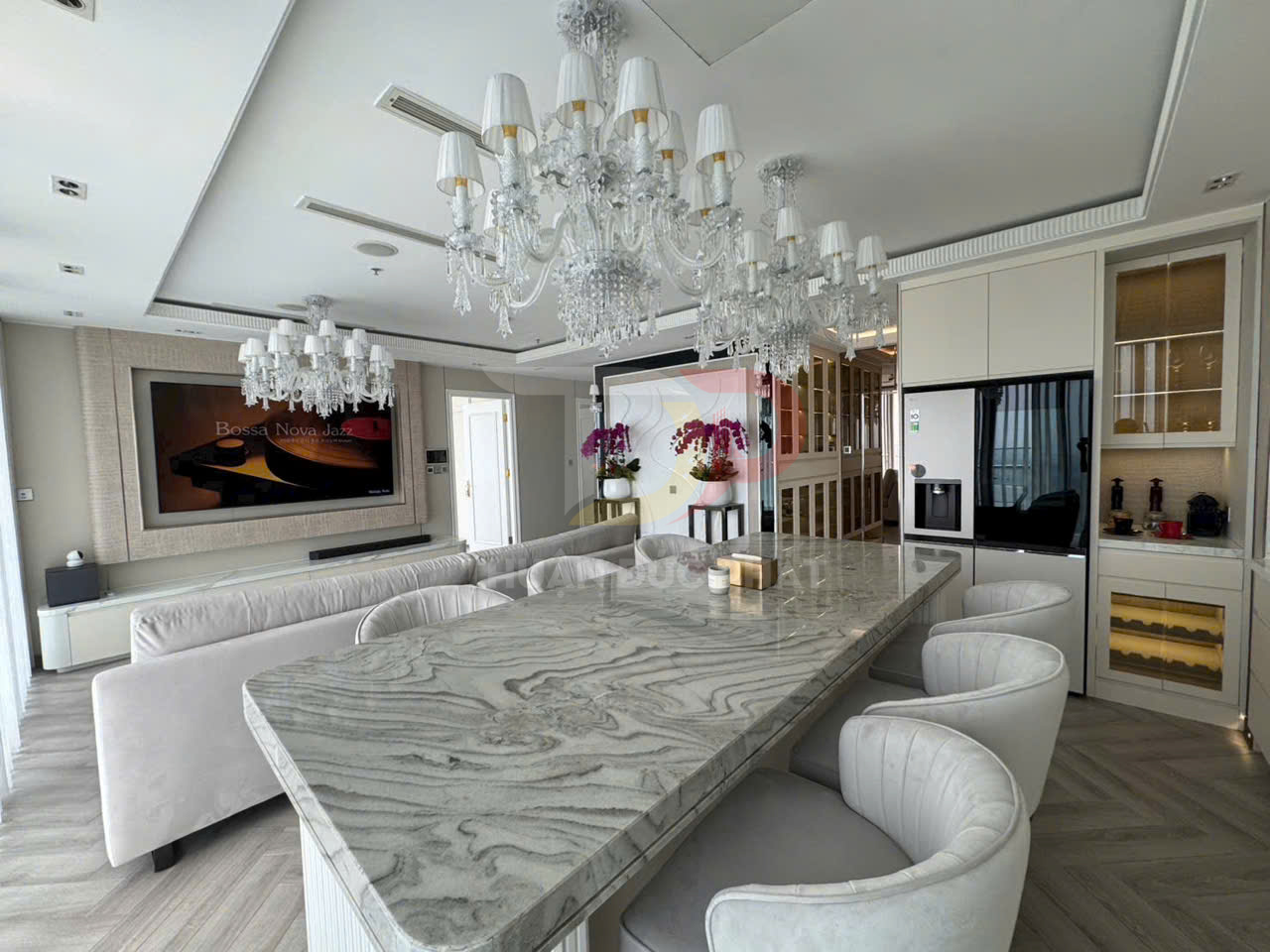 Cho thuê căn hộ Vinhomes Golden River Aqua 1 3 phòng ngủ full nội thất view sông Bitexco giá 110 triệu