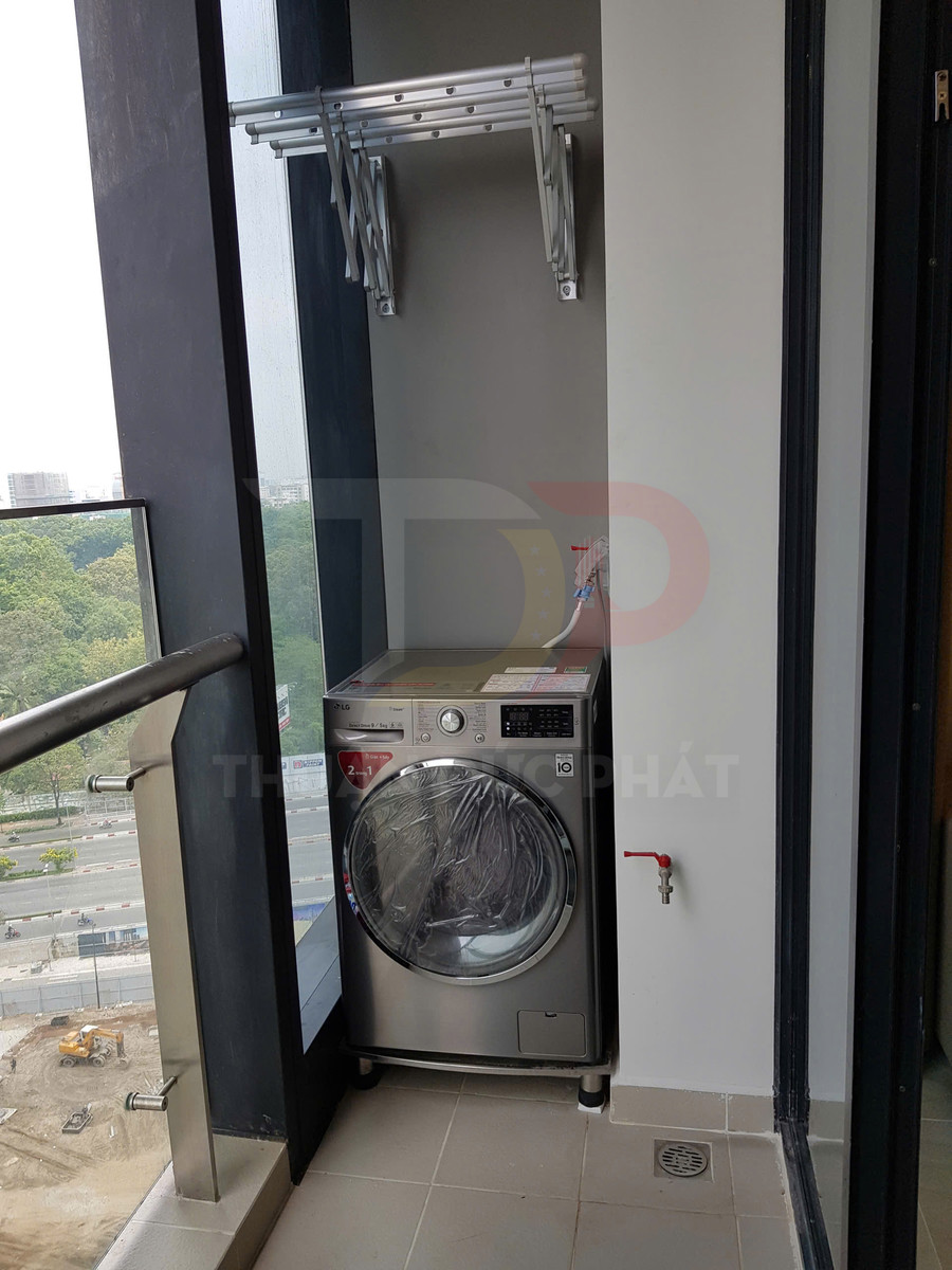 Cho thuê căn hộ Vinhomes Golden River Aqua 1 một phòng ngủ 60 mét vuông full nội thất view xéo sông và Thảo Cầm Viên