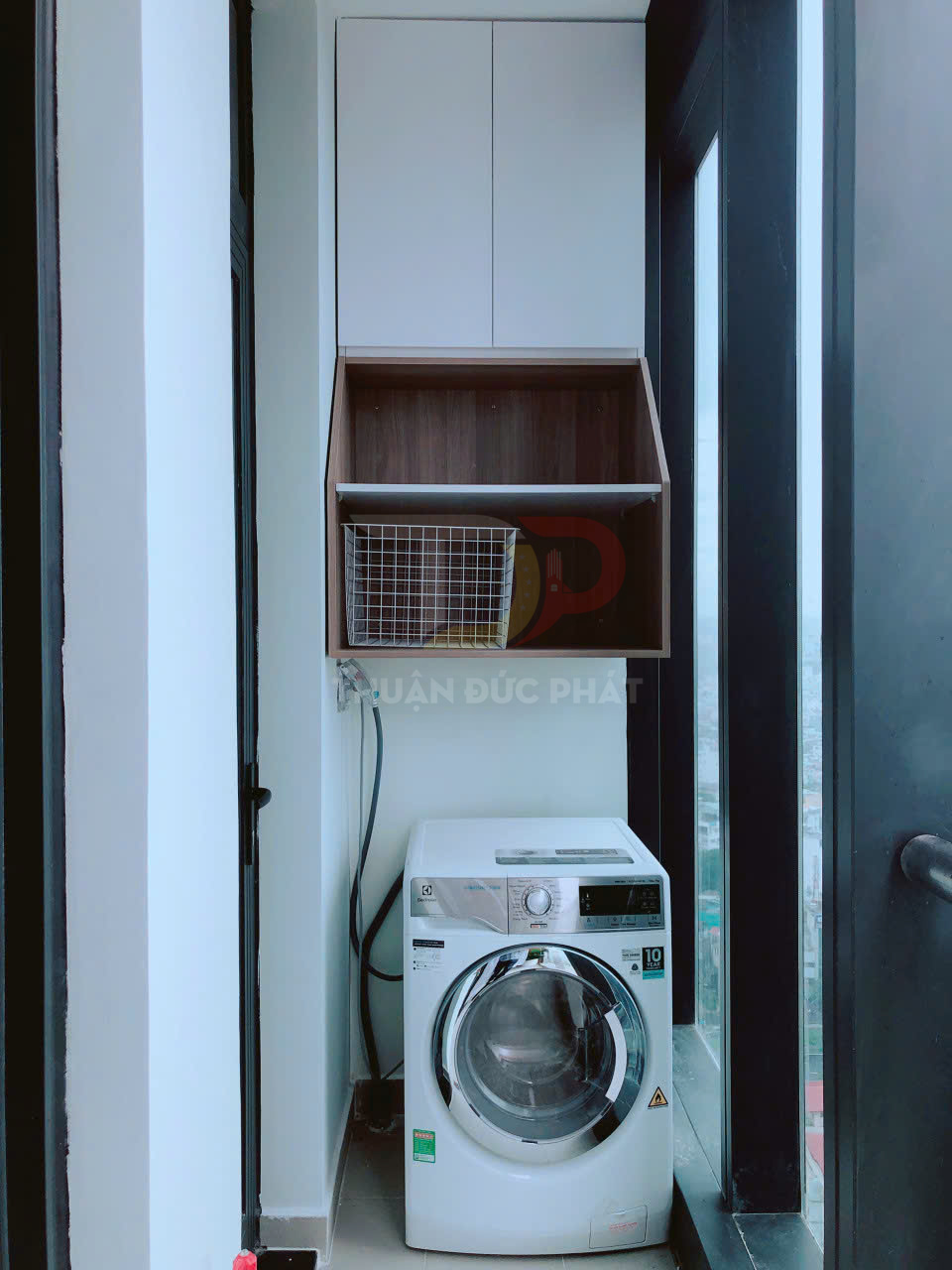 Bán căn hộ Vinhomes Golden River Aqua 2 full nội thất view Landmark 81 2 phòng ngủ giá 14 tỷ sổ hồng trao tay