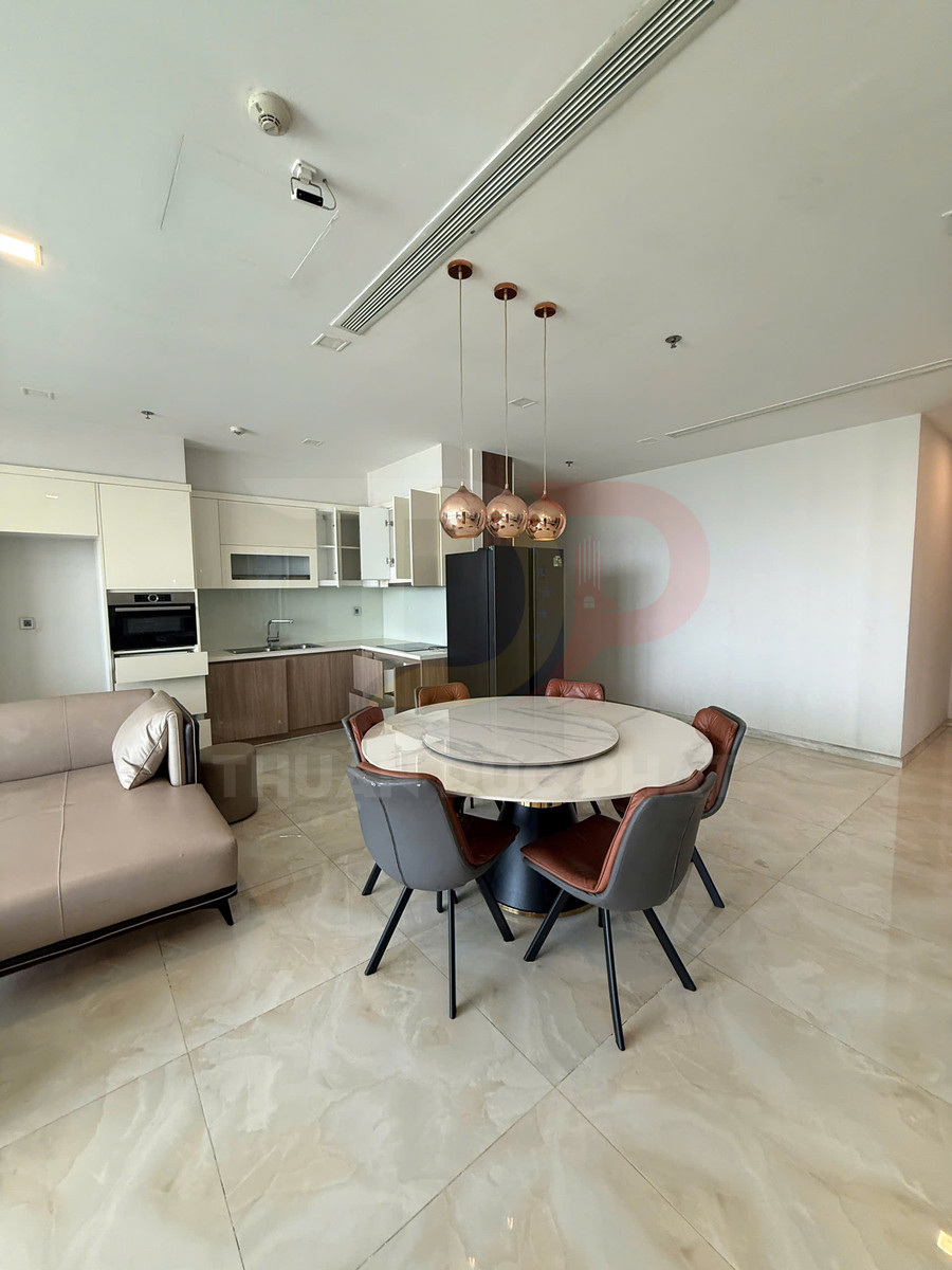Thuê căn hộ Vinhomes Golden River Aqua 1 3 phòng ngủ view trực diện sông, thành phố và Bitexco, full nội thất đẹp giá 50 triệu Net