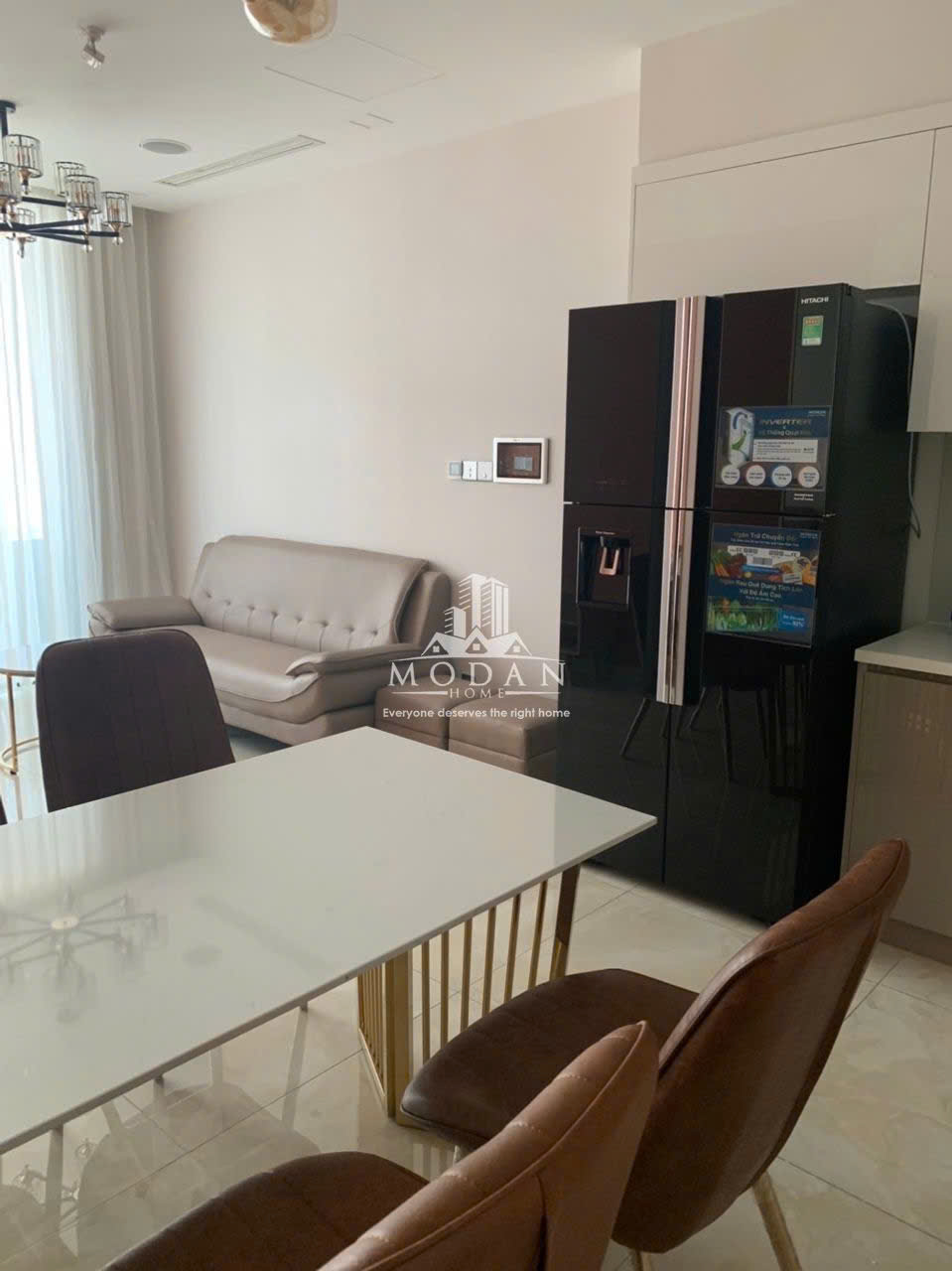 Cho Thuê Căn Hộ Aqua 4 Vinhomes Golden River 1 Phòng Ngủ Full Nội Thất View Sông Landmark 81 Giá 23 Triệu NET