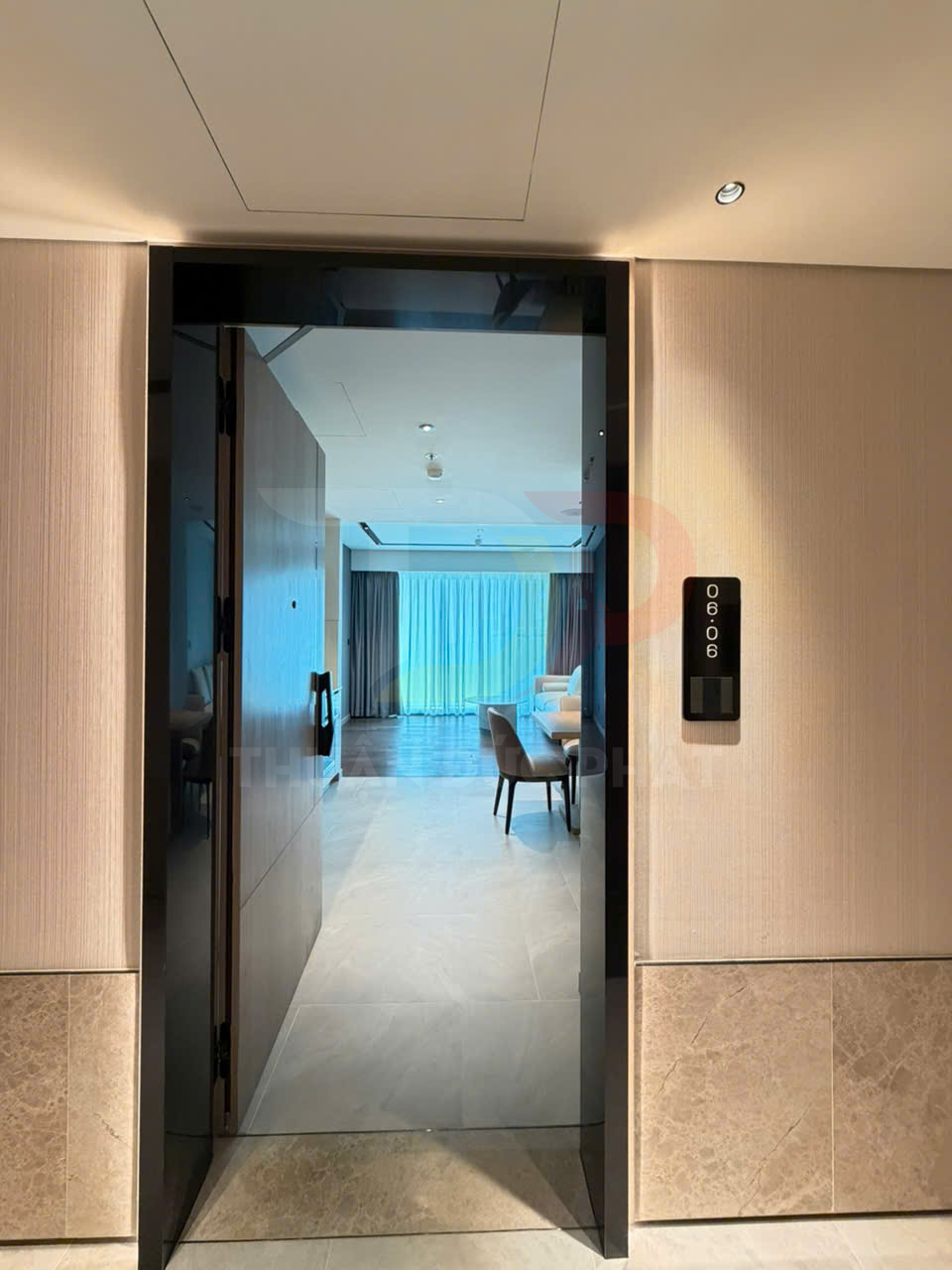 Cho thuê căn hộ một phòng ngủ Grand Marina Sài Gòn 60 mét vuông view sông, nội thất mới, giá 42 triệu đồng