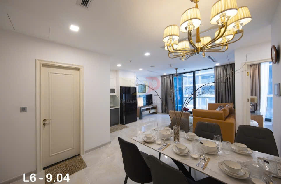 Bán căn hộ Lux 6 Vinhomes Golden River 2 phòng ngủ full nội thất view xéo sông và Thảo Cầm Viên