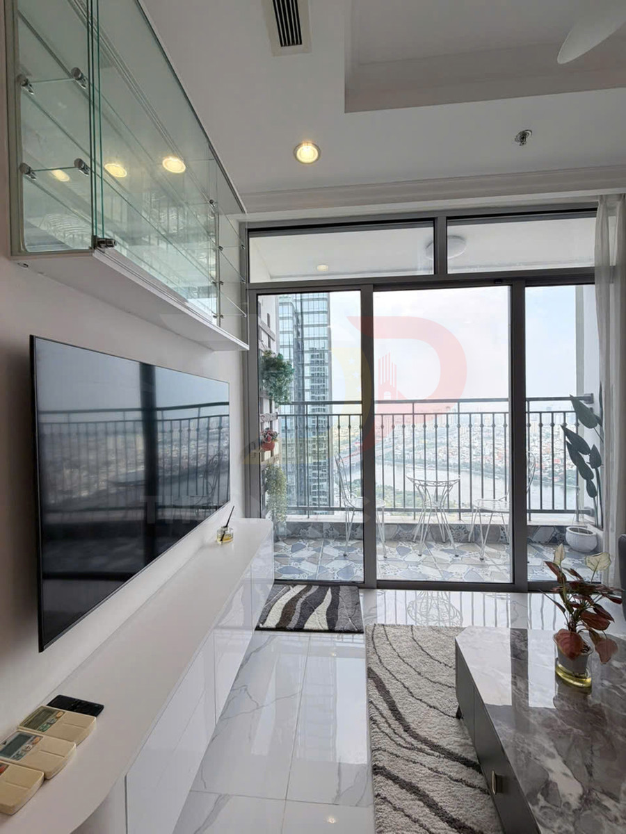 Bán căn hộ 2 phòng ngủ Landmark 2 Vinhomes Central Park 83,8m2 giá 15,5 tỷ, nhà trống có sổ