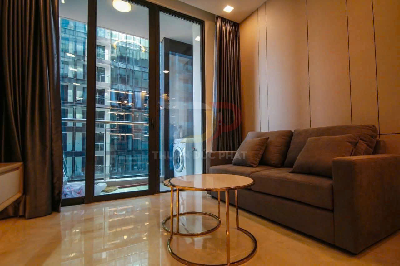 Cho thuê căn hộ Vinhomes Golden River Aqua 1 một phòng ngủ full nội thất view xéo sông và Tòa Central Park