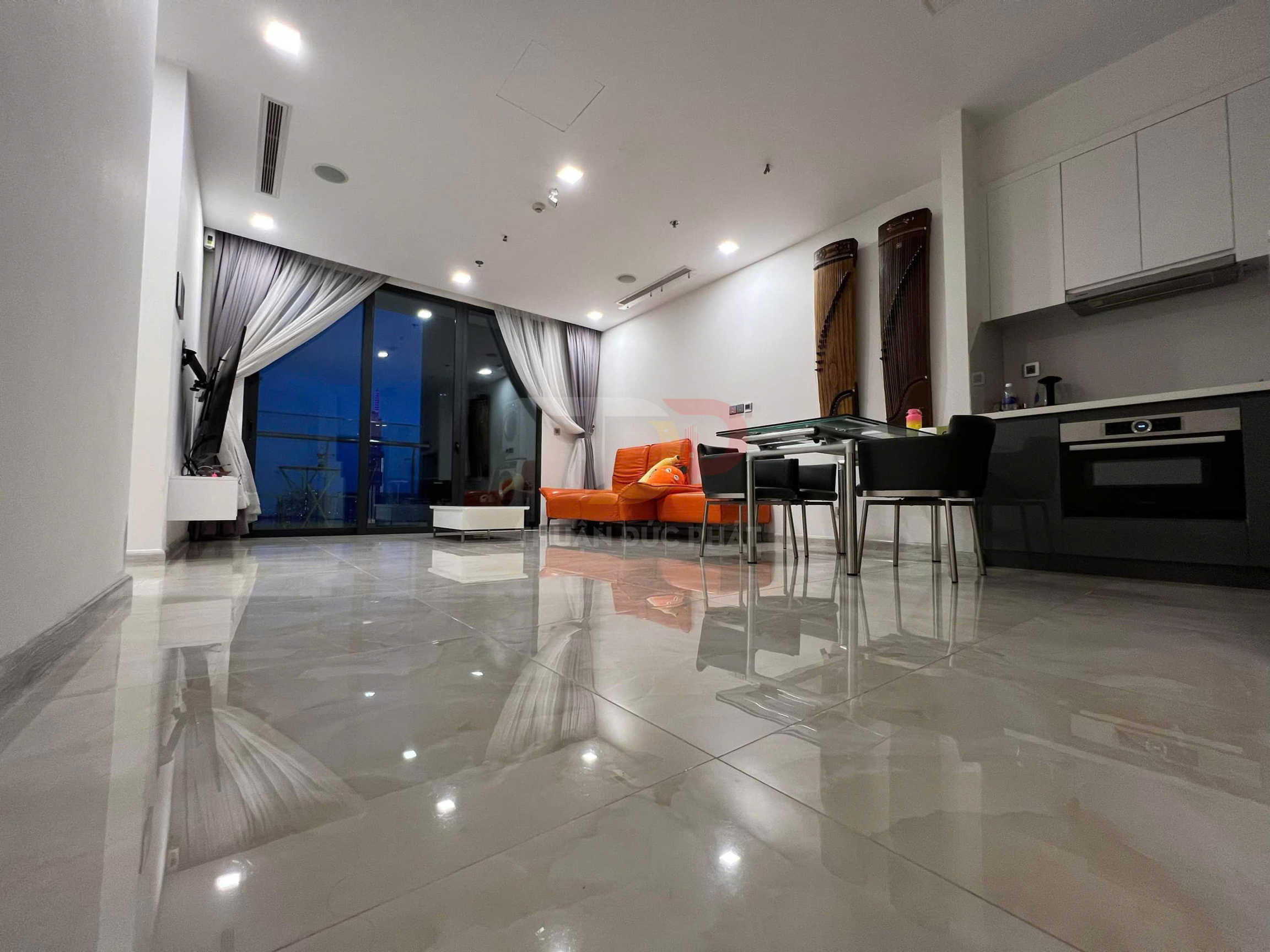 Bán Căn Hộ Vinhomes Golden River Tòa Aqua 1 Sở Hữu 2 Phòng Ngủ Với Tầm Nhìn Trực Diện Biểu Tượng Landmark 81